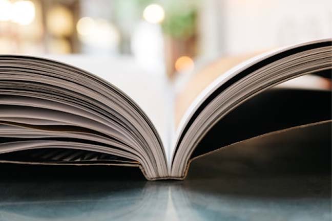 Alcuni libri impilati